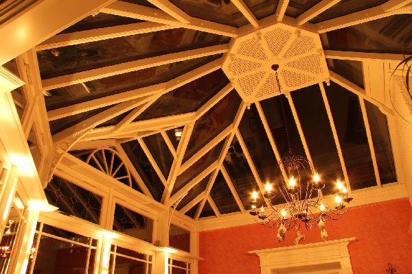 Wintergarten im englischen Stil Innenansicht Lftungselement