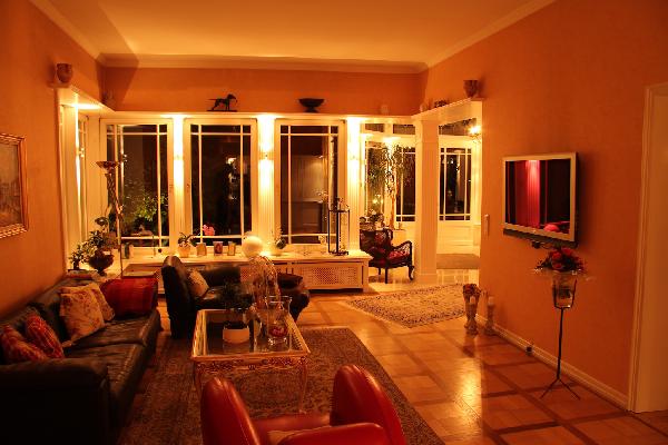 Wintergarten im englischen Stil Innenansicht Wohnzimmer bergang Wintergarten